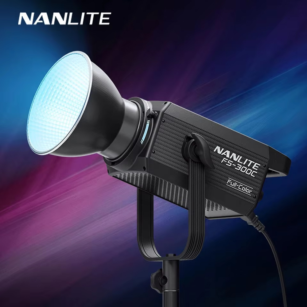 Nanlite FS-300C FS-300B ビデオライト - Strobe Light Studio のレビューと価格